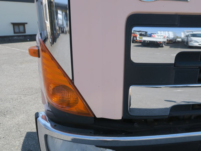 日野 プロフィア 大型 QKG-GN1APBA(103445) 9枚目