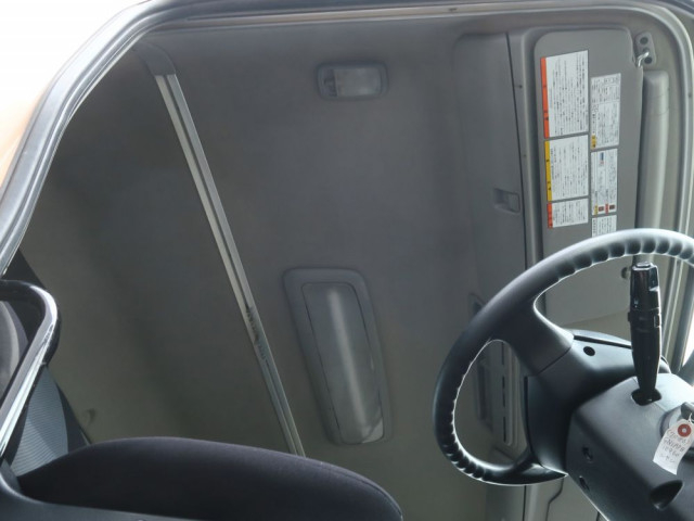 日野 プロフィア 大型 QKG-GN1APBA(103445) 14枚目