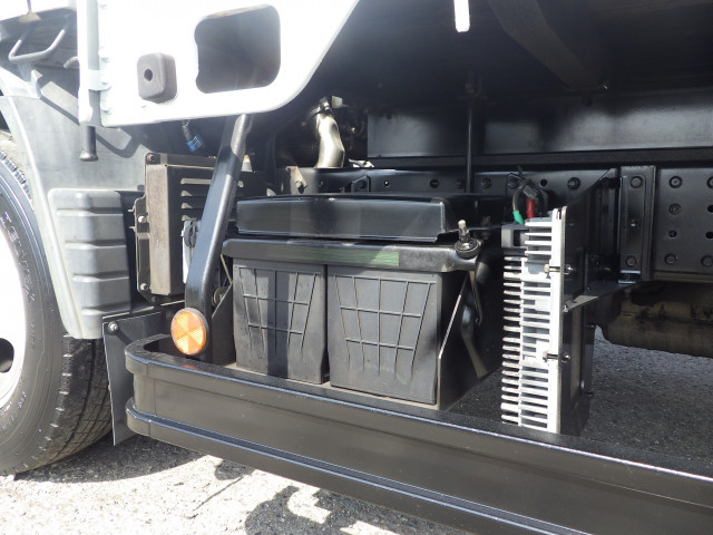 Mitsubishi Fuso canter Small Flat body TKG-FEA50(103444) 38枚目