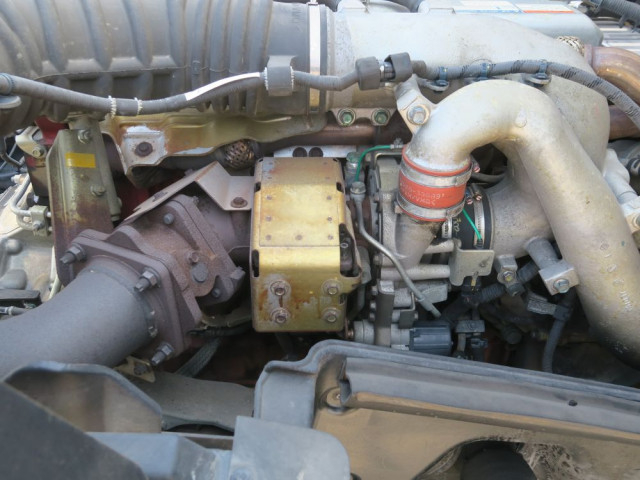 日野 プロフィア 大型 QKG-GN1APBA(103445) 27枚目