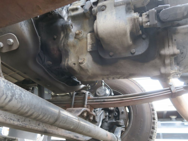 日野 プロフィア 大型 QKG-GN1APBA(103445) 29枚目