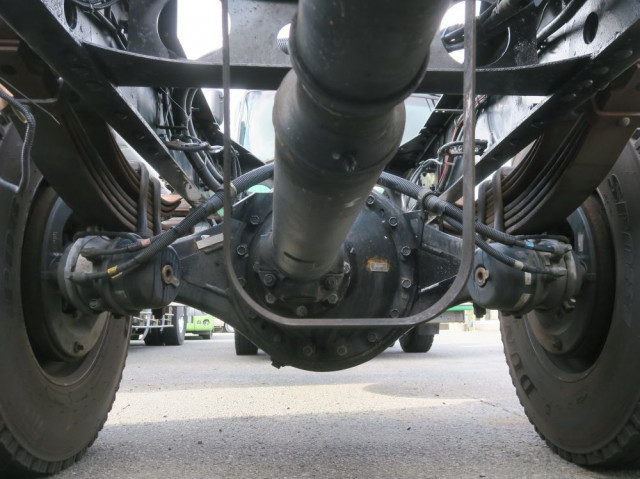 日野 プロフィア 大型 QKG-GN1APBA(103445) 34枚目