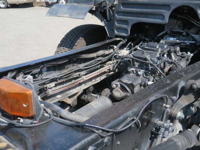 日野 プロフィア 大型 QKG-GN1APBA(103445) 41枚目