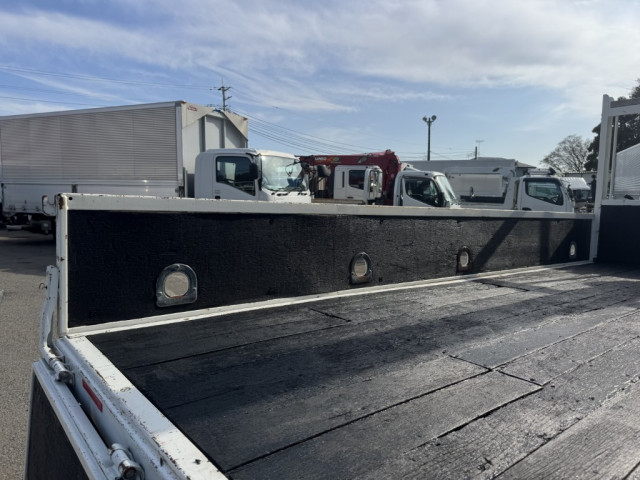 三菱ふそう キャンター 小型 平ボディ（クレーン付） TKG-FEA50(103446) 10枚目