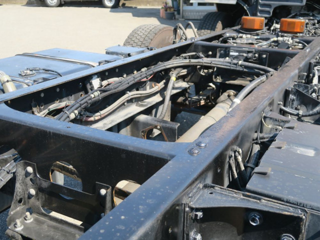 日野 プロフィア 大型 QKG-GN1APBA(103445) 43枚目