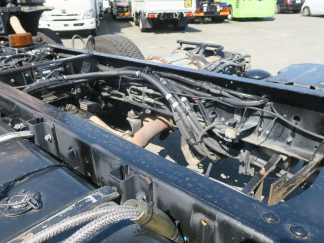 日野 プロフィア 大型 QKG-GN1APBA(103445) 44枚目