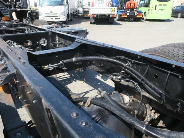 日野 プロフィア 大型 QKG-GN1APBA(103445) 46枚目