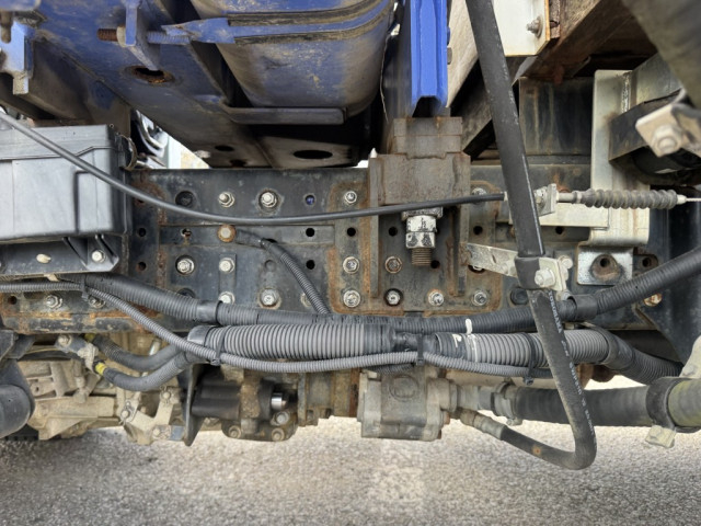 三菱ふそう キャンター 小型 平ボディ（クレーン付） TKG-FEA50(103446) 24枚目