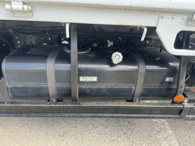 三菱ふそう キャンター 小型 平ボディ（クレーン付） TKG-FEA50(103446) 26枚目