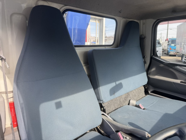 三菱ふそう キャンター 小型 平ボディ（クレーン付） TKG-FEA50(103446) 27枚目