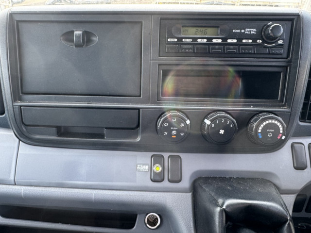 三菱ふそう キャンター 小型 平ボディ（クレーン付） TKG-FEA50(103446) 29枚目