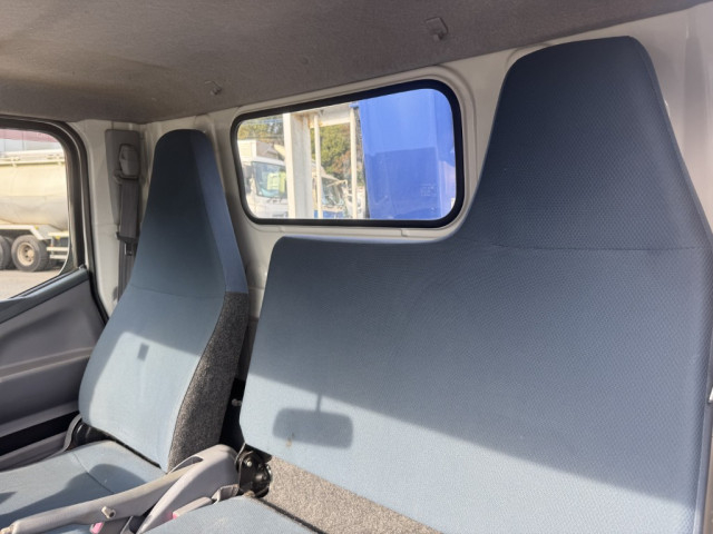 三菱ふそう キャンター 小型 平ボディ（クレーン付） TKG-FEA50(103446) 35枚目