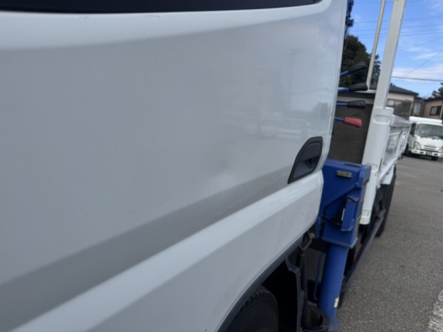 三菱ふそう キャンター 小型 平ボディ（クレーン付） TKG-FEA50(103446) 48枚目