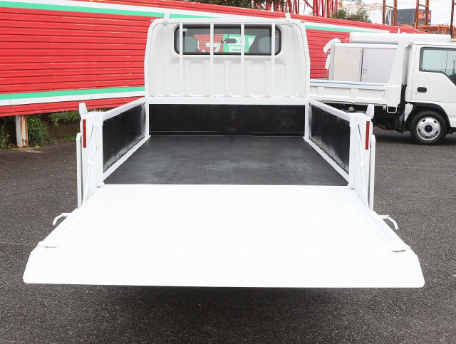 三菱ふそう キャンター 小型 Wキャブ 2RG-FGA20(103510) 25枚目