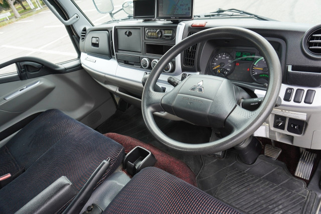 三菱ふそう キャンター 小型 平ボディ TPG-FBA00(103512) 3枚目