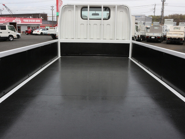 Mitsubishi Fuso canter Small Flat body TPG-FBA00(103513) 10枚目