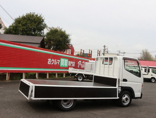 Mitsubishi Fuso canter Small Flat body TPG-FBA00(103513) 14枚目