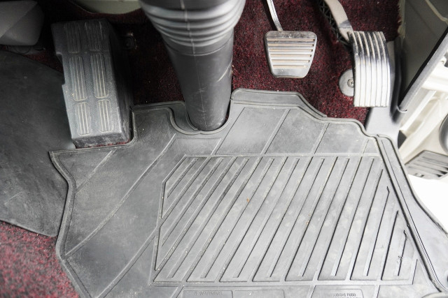 三菱ふそう キャンター 小型 平ボディ TPG-FBA00(103512) 38枚目