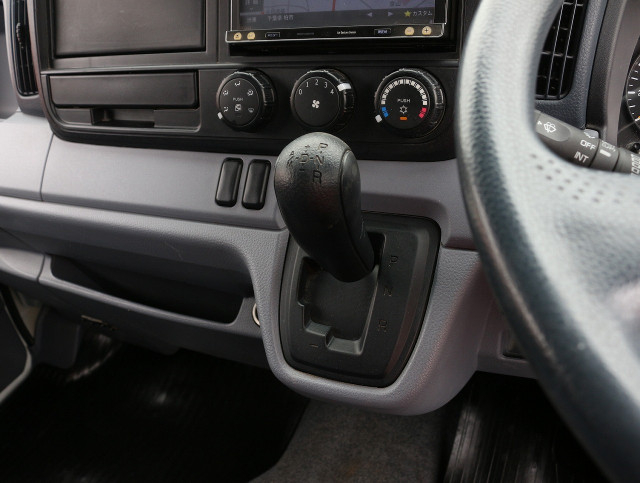 Mitsubishi Fuso canter Small Flat body TPG-FBA00(103513) 37枚目