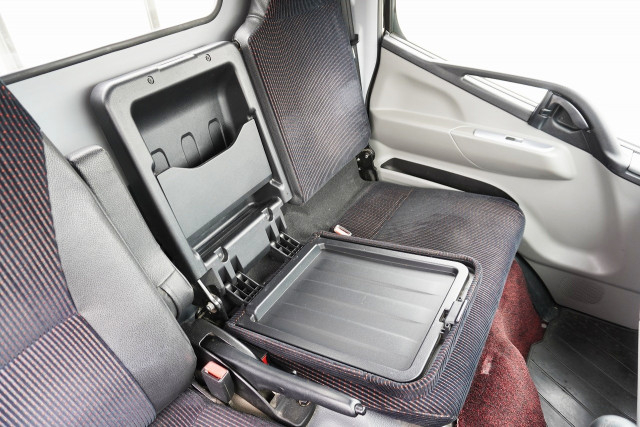 三菱ふそう キャンター 小型 平ボディ TPG-FBA00(103512) 47枚目