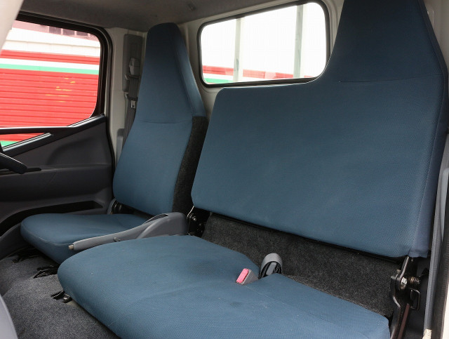 Mitsubishi Fuso canter Small Flat body TPG-FBA00(103513) 48枚目