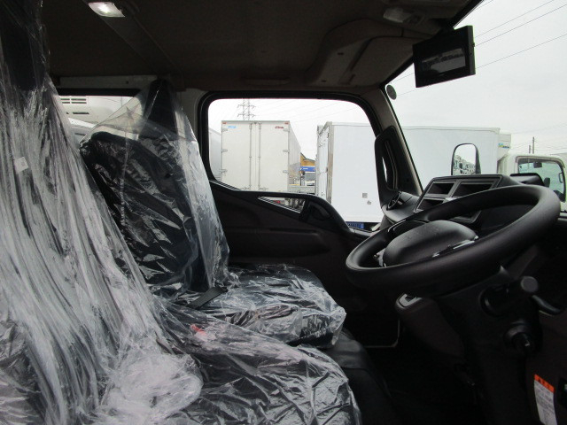 三菱ふそう キャンター 小型 Wキャブ 2RG-FBA20(103548) 9枚目