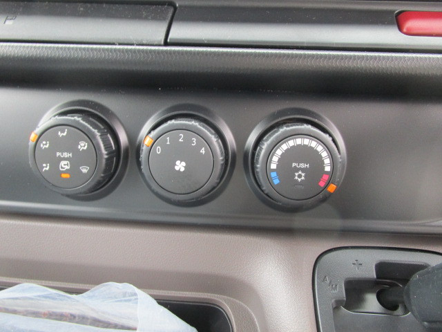 三菱ふそう キャンター 小型 Wキャブ 2RG-FBA20(103549) 15枚目