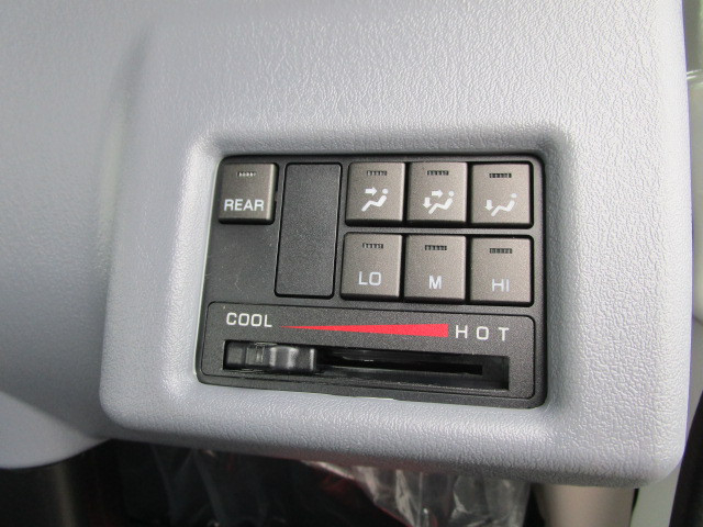 三菱ふそう キャンター 小型 Wキャブ 2RG-FBA20(103549) 21枚目