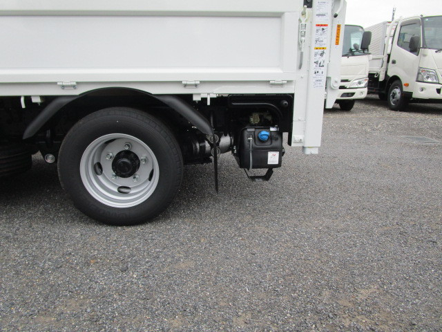 三菱ふそう キャンター 小型 Wキャブ 2RG-FBA20(103549) 35枚目