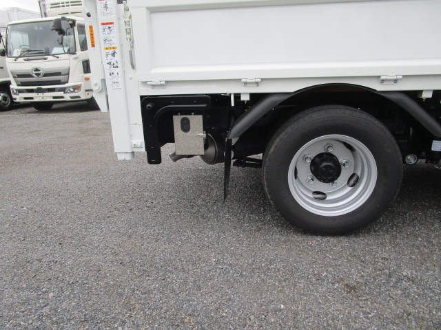 三菱ふそう キャンター 小型 Wキャブ 2RG-FBA20(103549) 36枚目