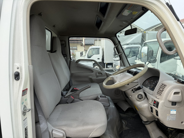 トヨタ ダイナ 小型 バン BDG-XZU308(103551) 37枚目