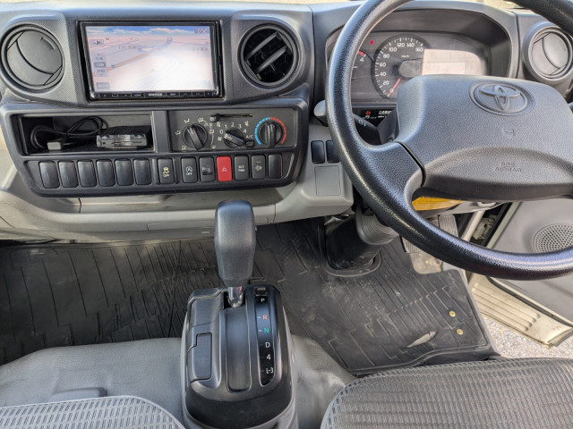 トヨタ ダイナ 小型 平ボディ TKG-XZU605(103583) 35枚目