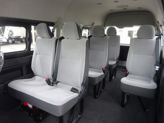 トヨタ 小型 バス 3DF-GDH223B(103592) 14枚目