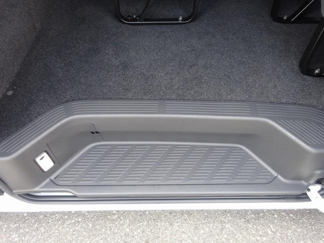 トヨタ 小型 バス 3DF-GDH223B(103592) 26枚目