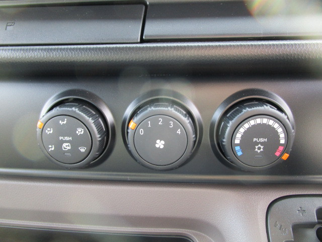 三菱ふそう キャンター 小型 Wキャブ 2RG-FBA20(103595) 13枚目