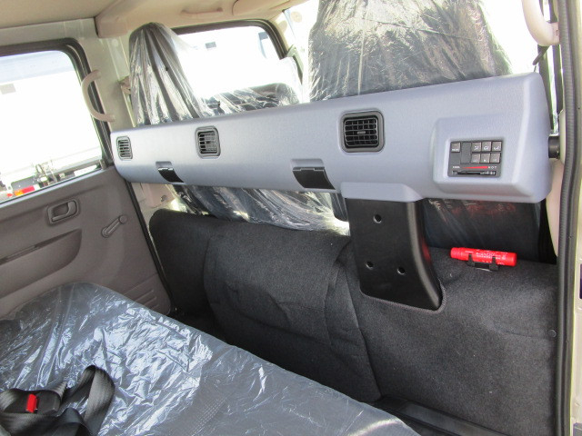 三菱ふそう キャンター 小型 Wキャブ 2RG-FBA20(103595) 18枚目