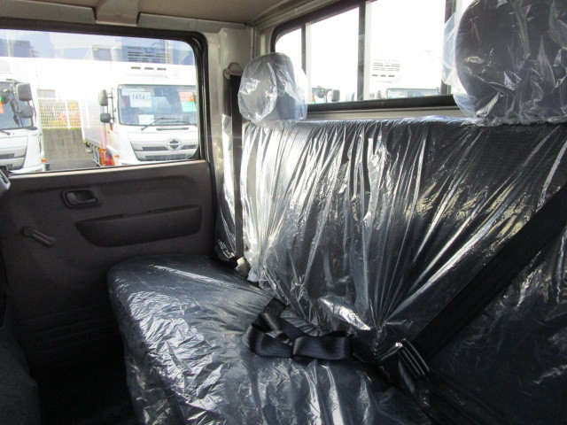 三菱ふそう キャンター 小型 Wキャブ 2RG-FBA20(103595) 19枚目