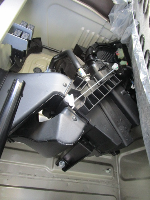 三菱ふそう キャンター 小型 Wキャブ 2RG-FBA20(103595) 24枚目