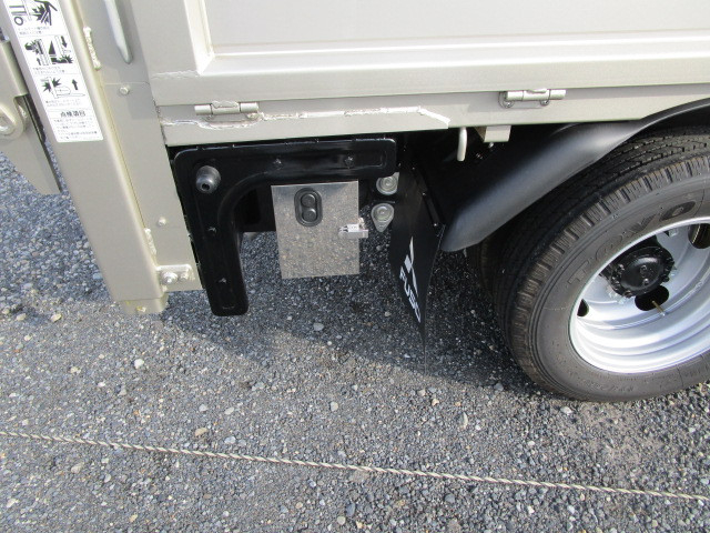 三菱ふそう キャンター 小型 Wキャブ 2RG-FBA20(103595) 30枚目