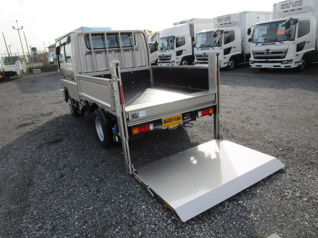 三菱ふそう キャンター 小型 Wキャブ 2RG-FBA20(103595) 32枚目