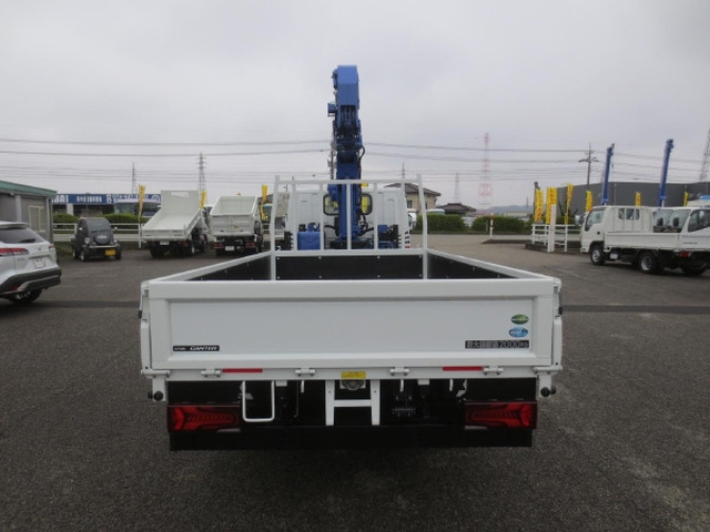 三菱ふそう キャンター 小型 平ボディ（クレーン付） 2RG-FEAV0(103597) 7枚目