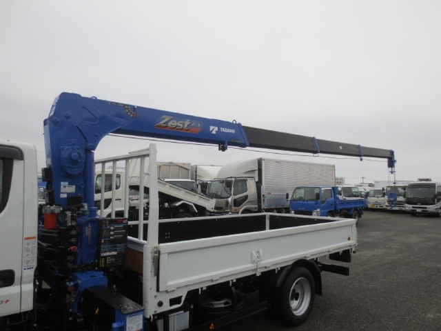 三菱ふそう キャンター 小型 平ボディ（クレーン付） 2RG-FEAV0(103597) 11枚目