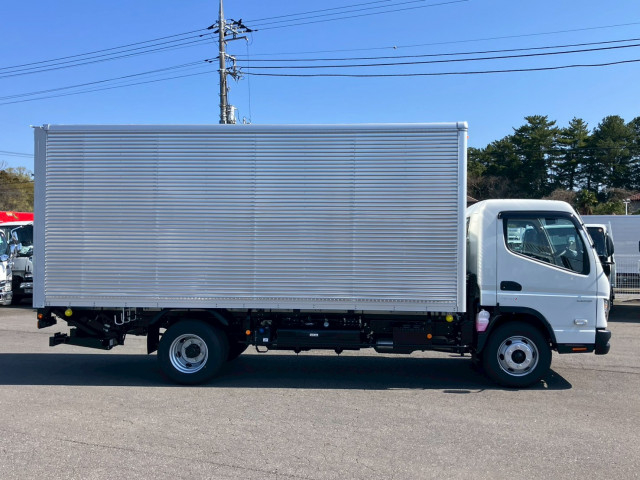 三菱ふそう キャンター 小型 バン 2PG-FEB80(103645) 4枚目