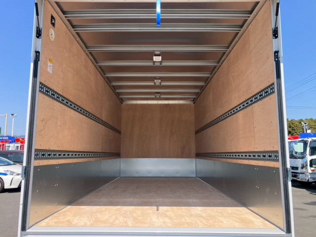 三菱ふそう キャンター 小型 バン 2PG-FEB80(103645) 11枚目