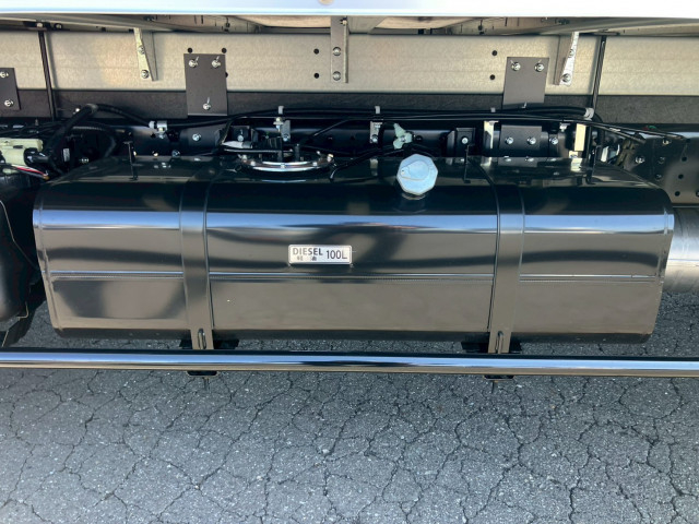 三菱ふそう キャンター 小型 バン 2PG-FEB80(103645) 19枚目