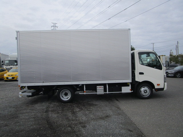 日野 デュトロ 小型 バン 2KG-XZU710M(103649) 6枚目
