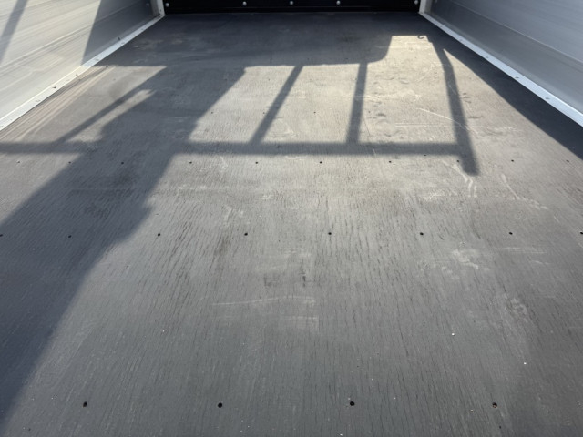 三菱ふそう キャンター 小型 平ボディ（クレーン付） 2RG-FEB80(103650) 12枚目