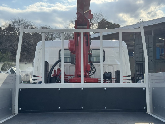 三菱ふそう キャンター 小型 平ボディ（クレーン付） 2RG-FEB80(103650) 13枚目