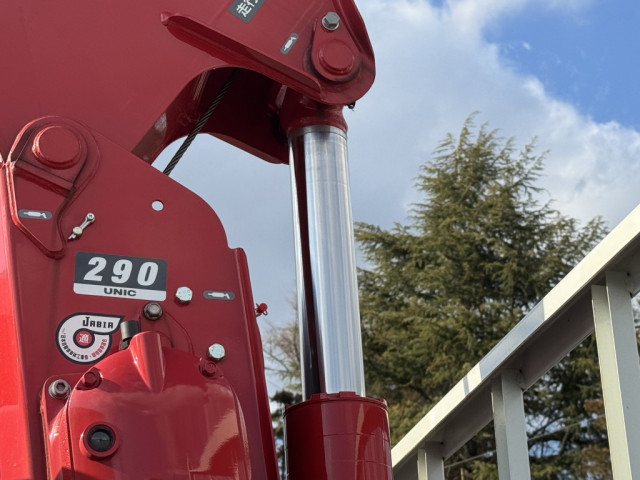 三菱ふそう キャンター 小型 平ボディ（クレーン付） 2RG-FEB80(103650) 17枚目