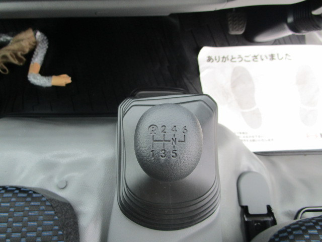 日野 デュトロ 小型 バン 2KG-XZU710M(103649) 19枚目